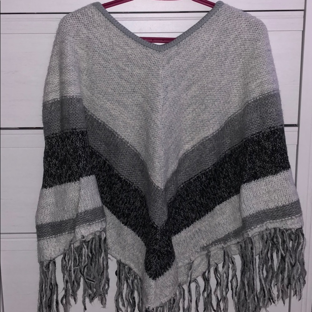 Nordstrom (Sun & Shadow) Grey Frill Poncho